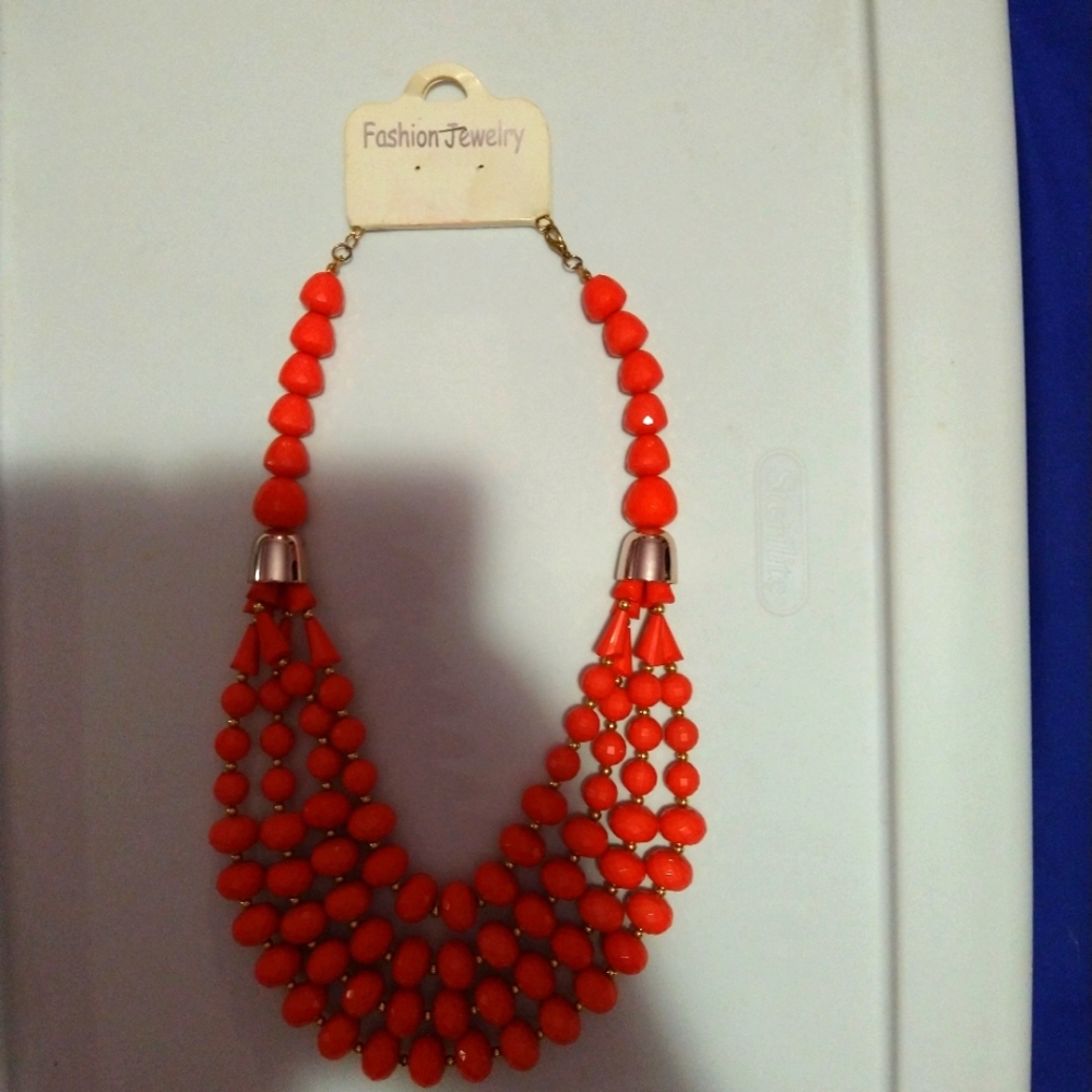 3 layers of balls necklace